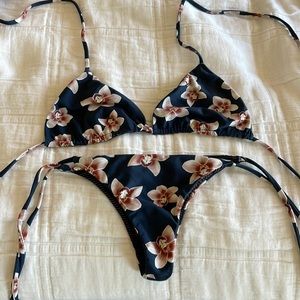 Acacia isle top and bottom